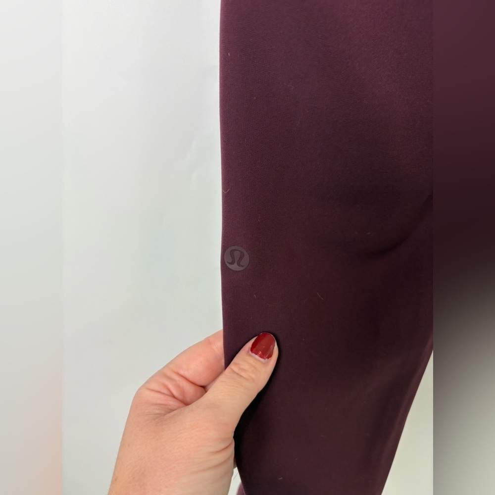 Lululemon On The Fly Jogger Woven Cassis Pant Maroon - Picture 5 of 8